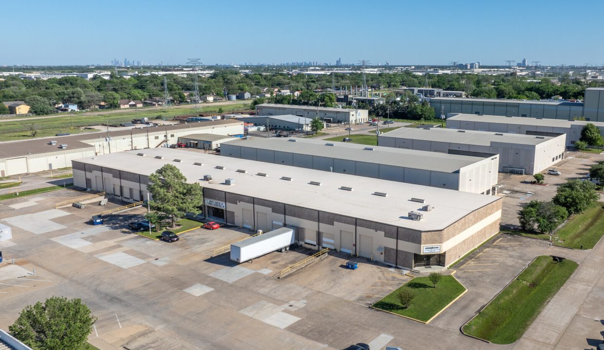 6546-Petropark-Dr-Houston-TX-Building-Photo-2-LargeHighDefinition